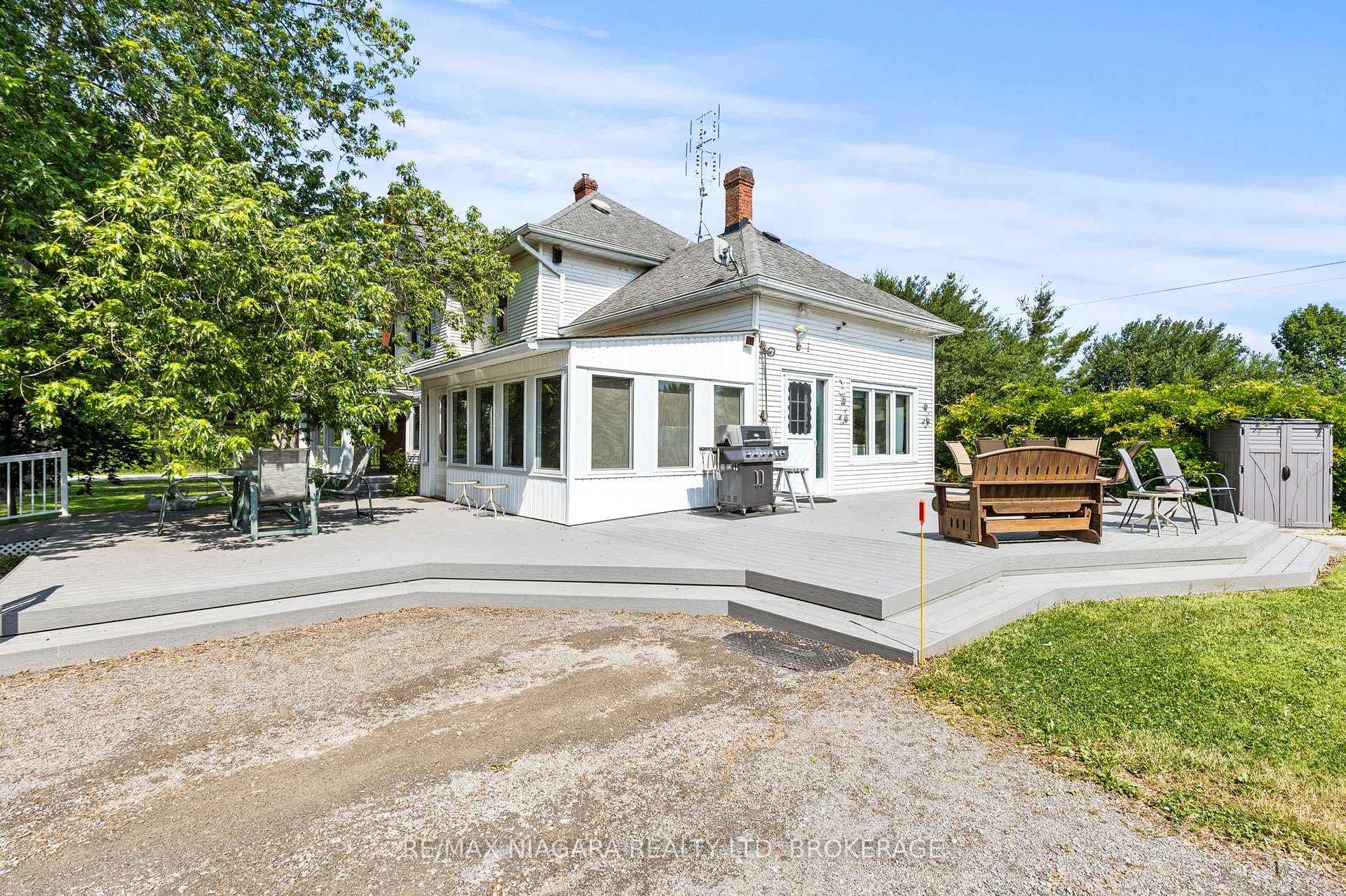 3362 Montrose Road photo 32