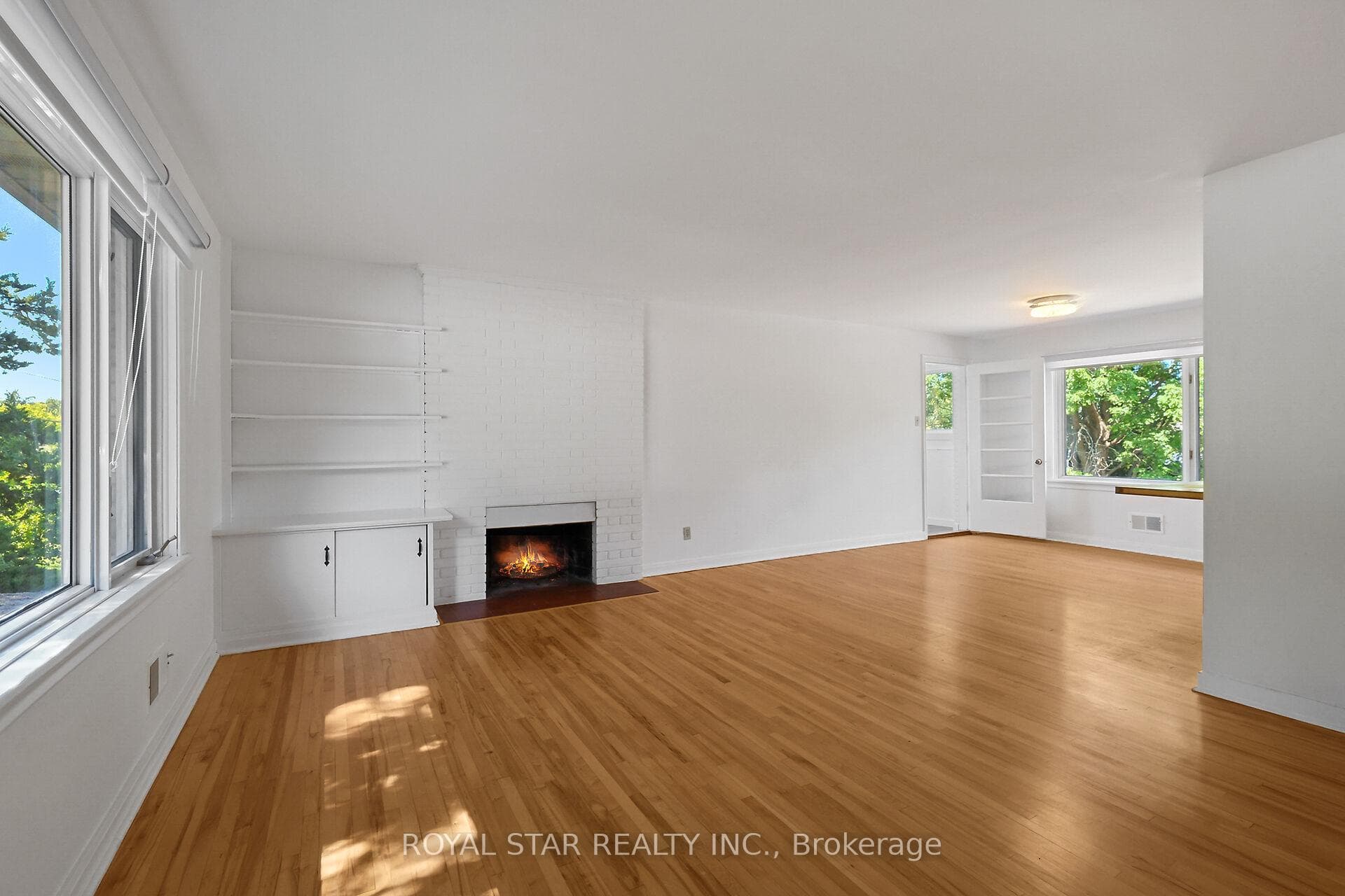 10 Delong Drive photo 8