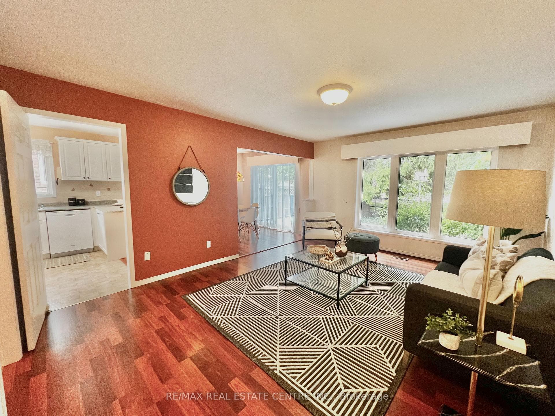 568 Park Avenue photo 21