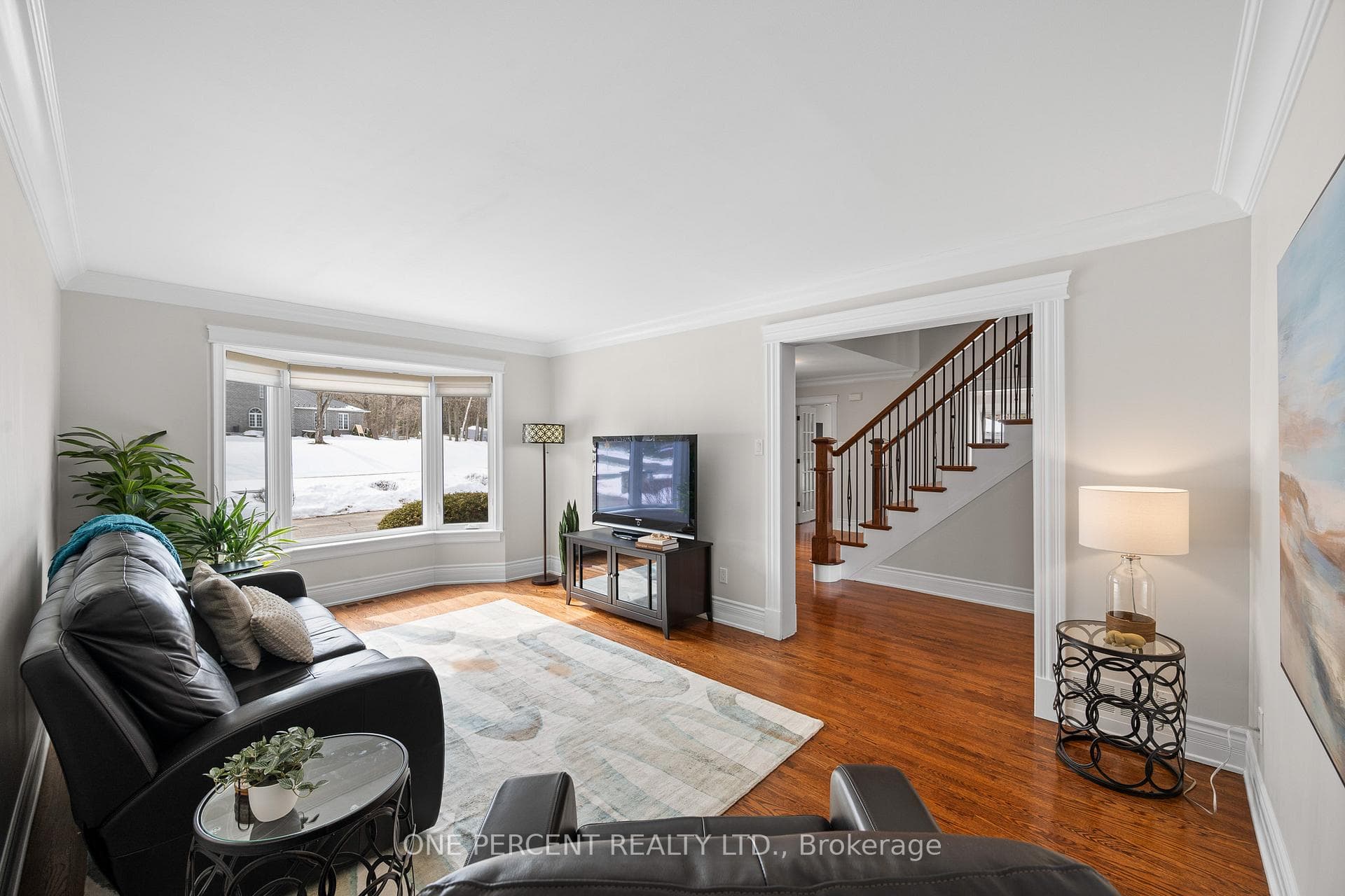975 Fieldown Street photo 6