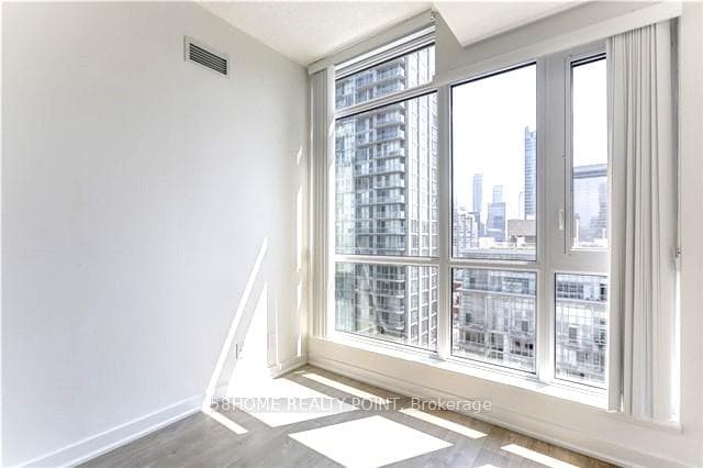 199 Richmond Street Unit 1604 photo 13
