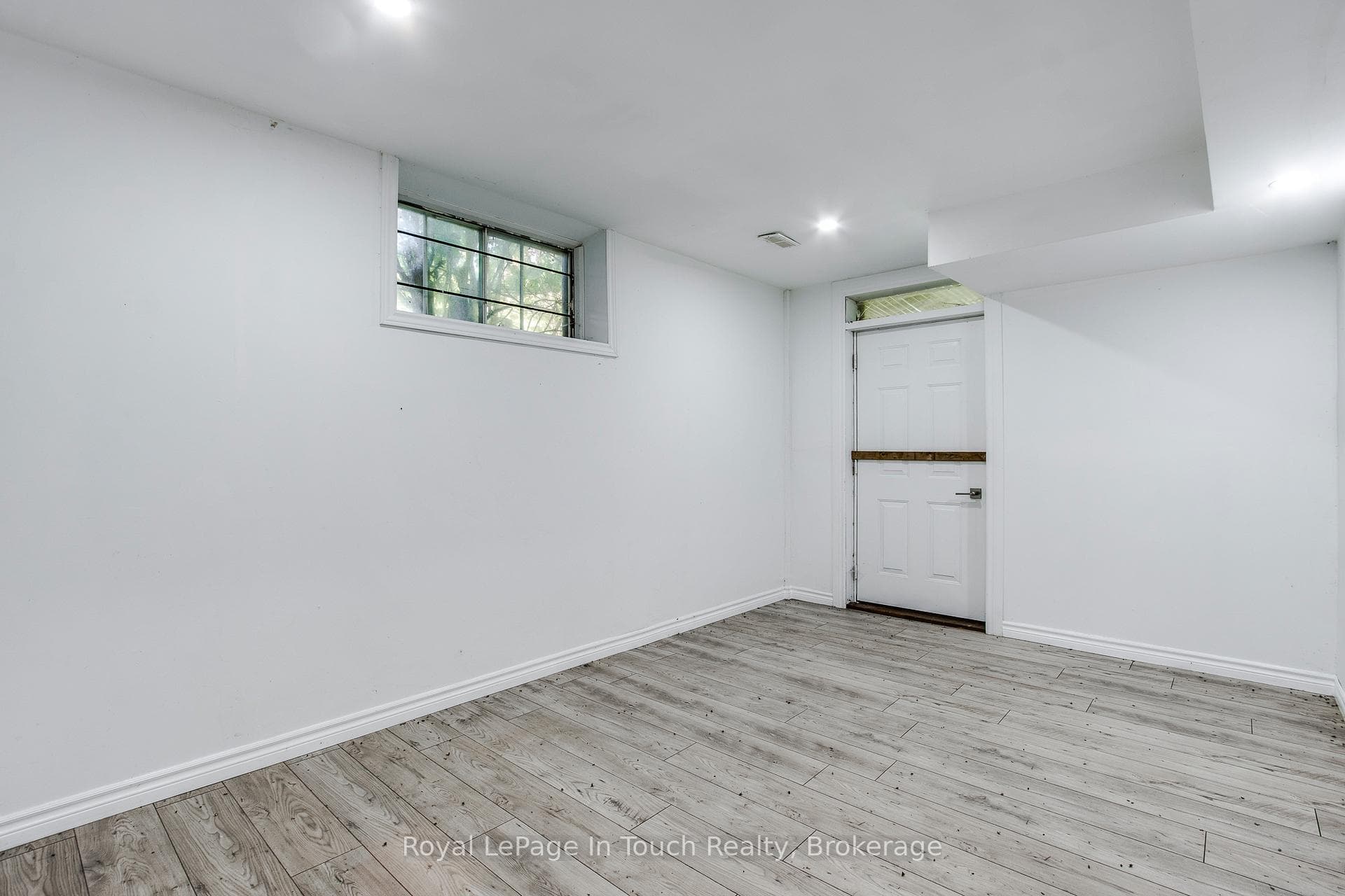 63 Fifth Street photo 27