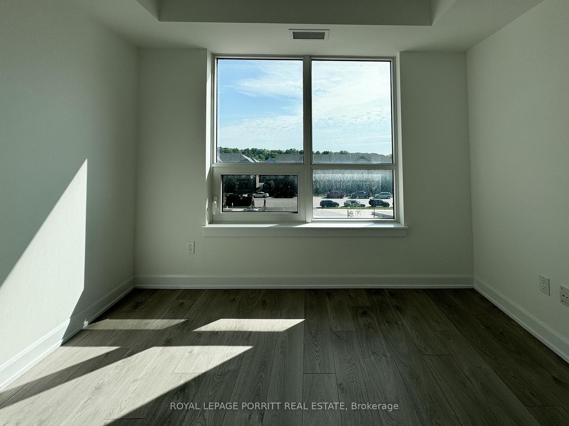 3220 William Coltson Avenue Unit 405 photo 17