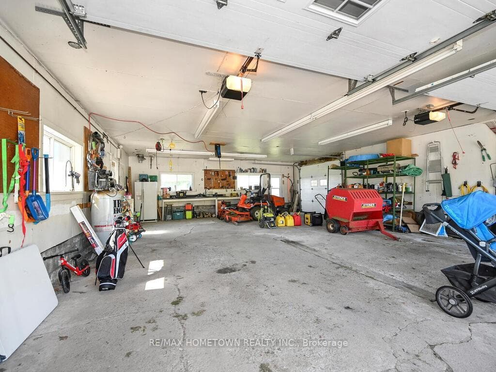 705 SCOTT Road photo 28