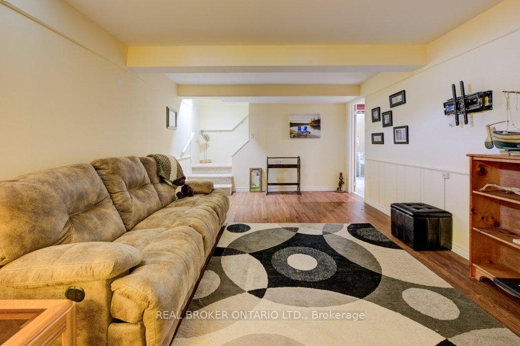 9 Balsam Trail photo 29