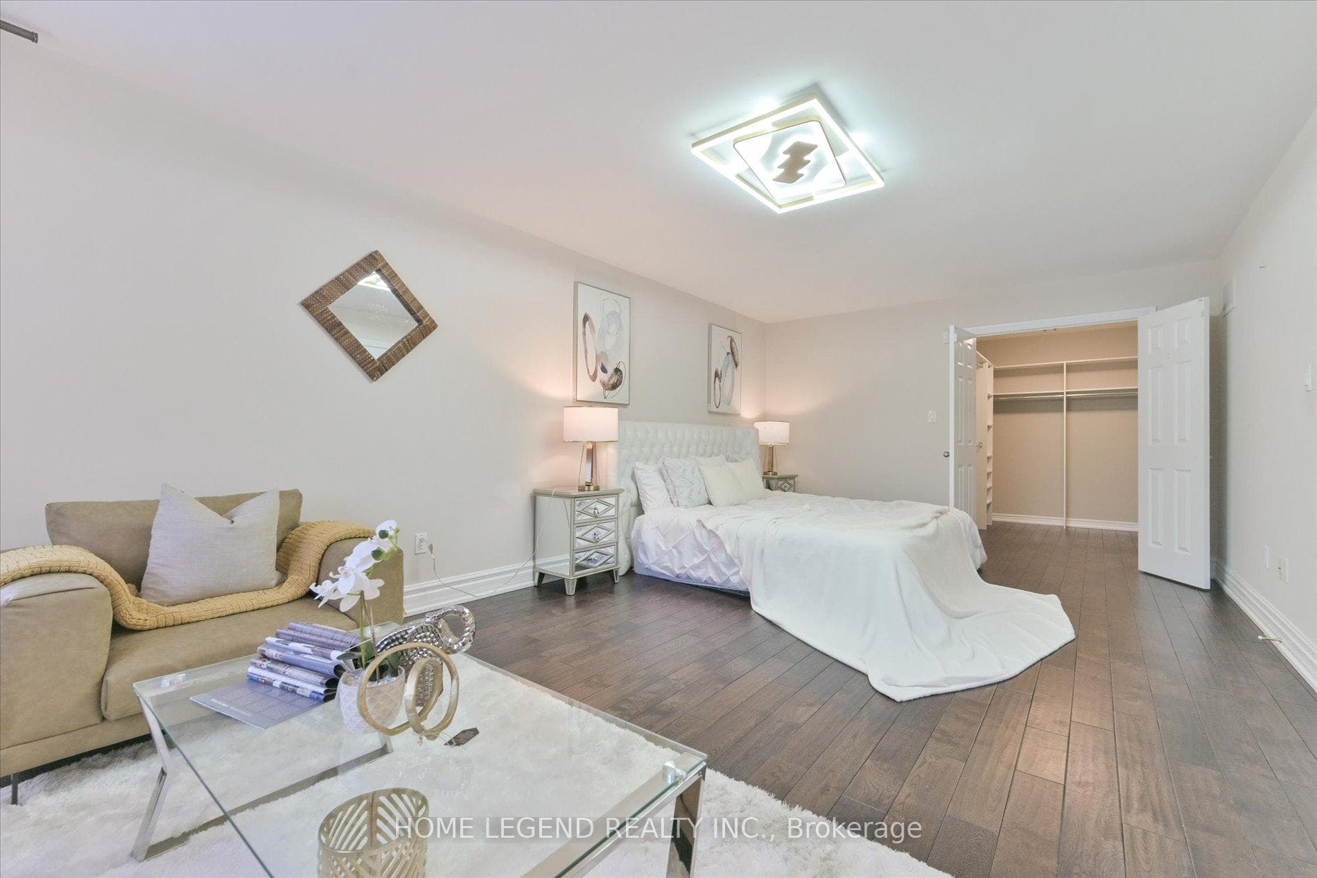 25 Vandermeer Drive photo 17