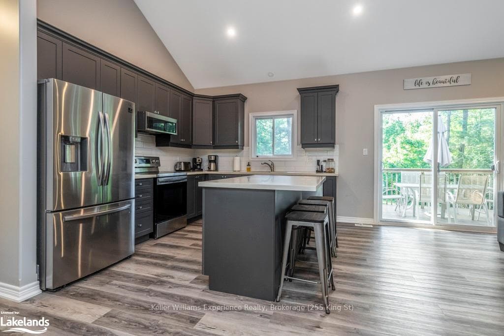 40 LINDALE Avenue photo 3