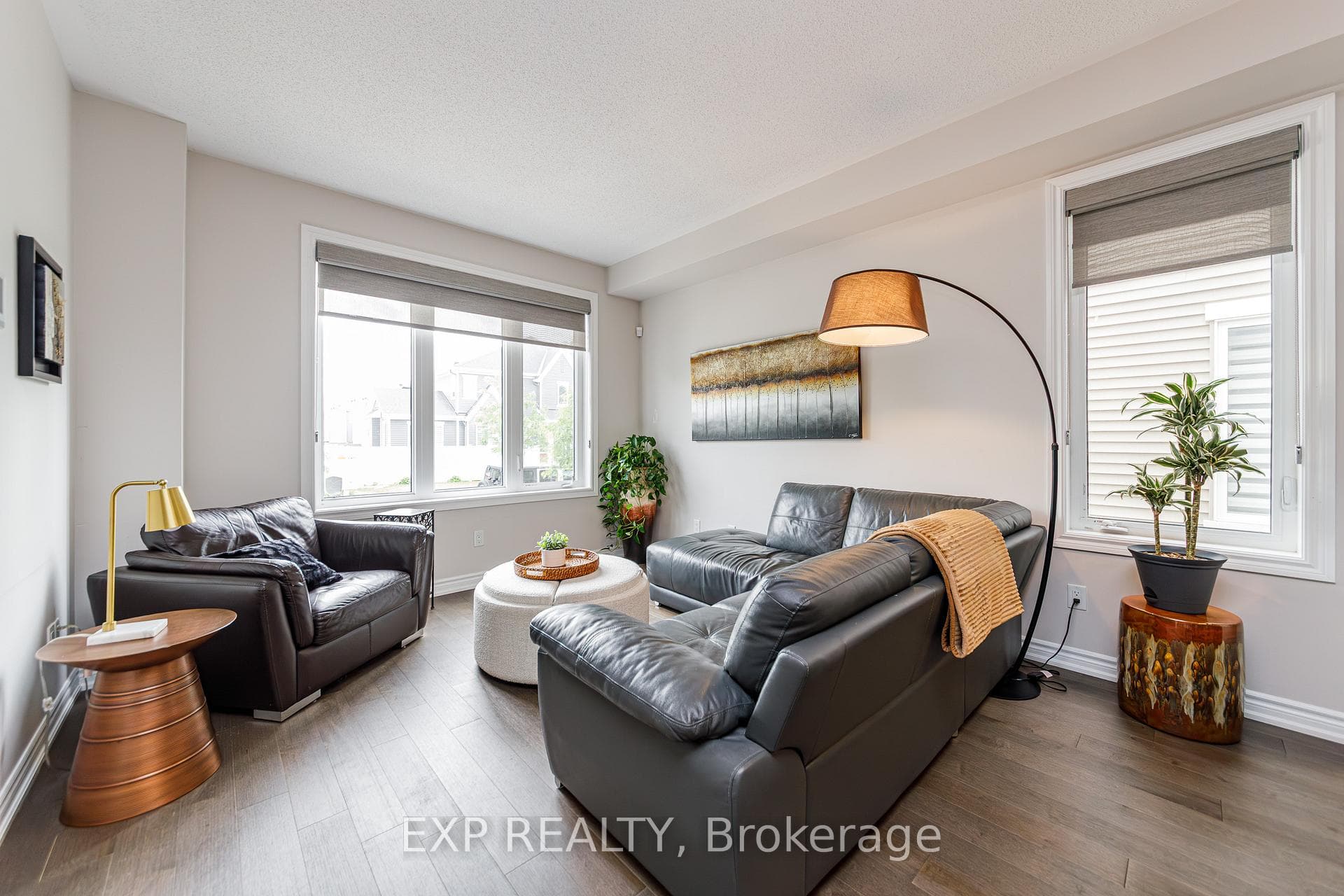 822 Horseshoe Falls Way photo 4