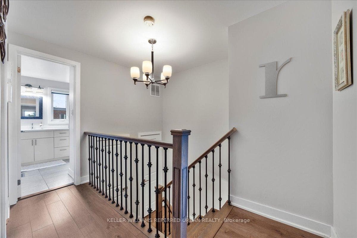 51 Stately Way photo 18