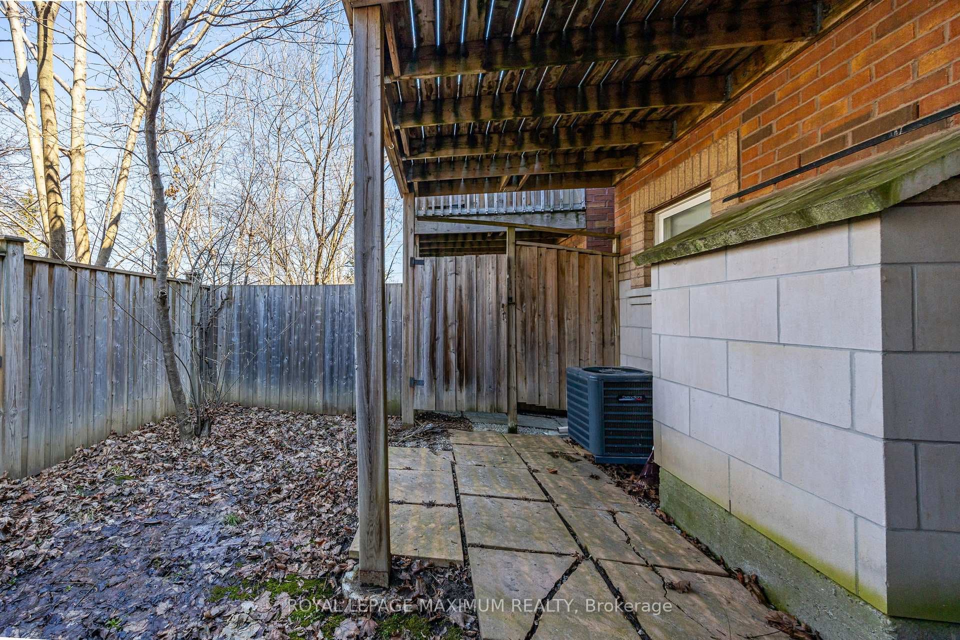 8032 Kipling Avenue Unit 4 photo 33