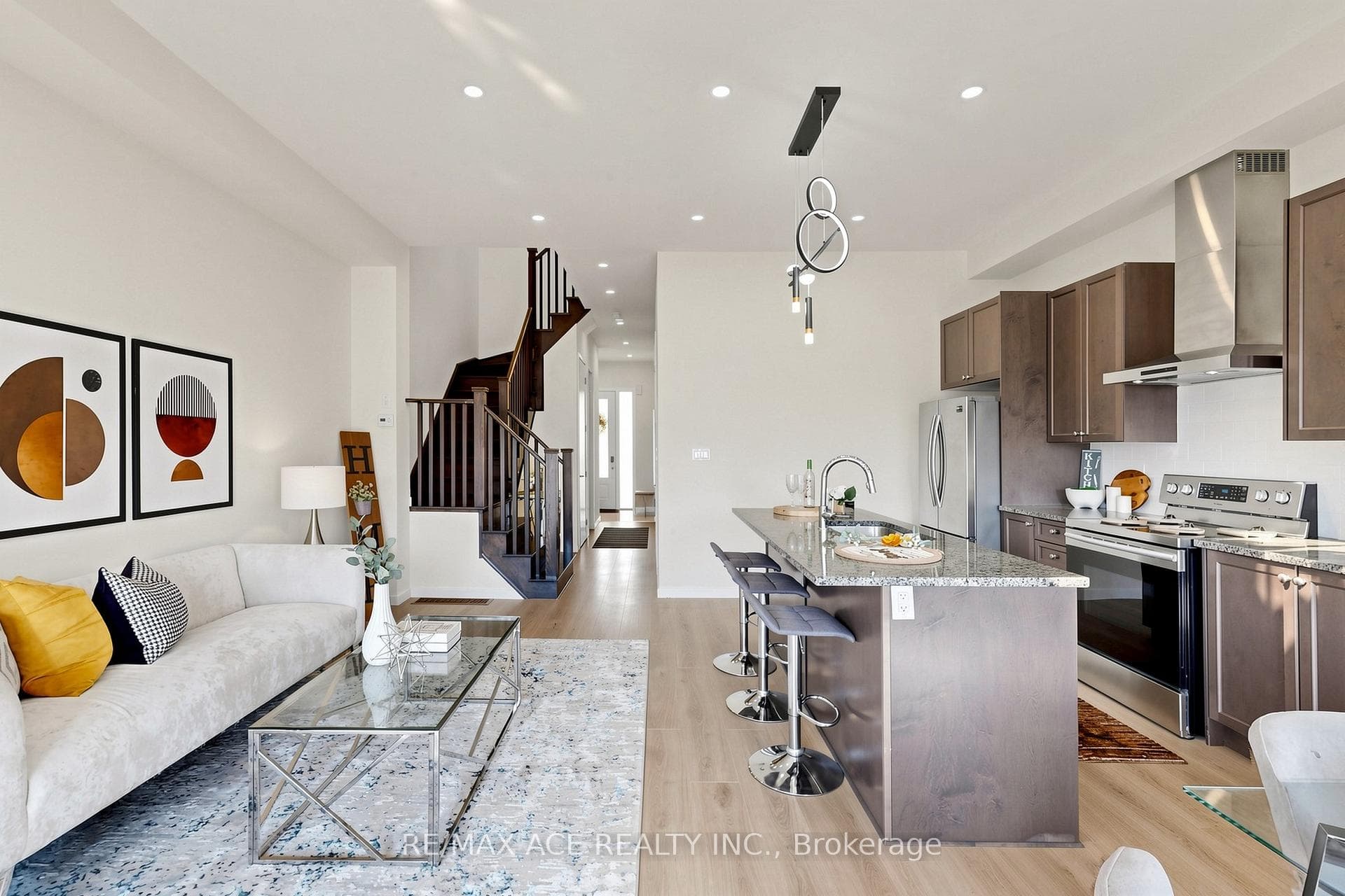 368 Elyse Court photo 8