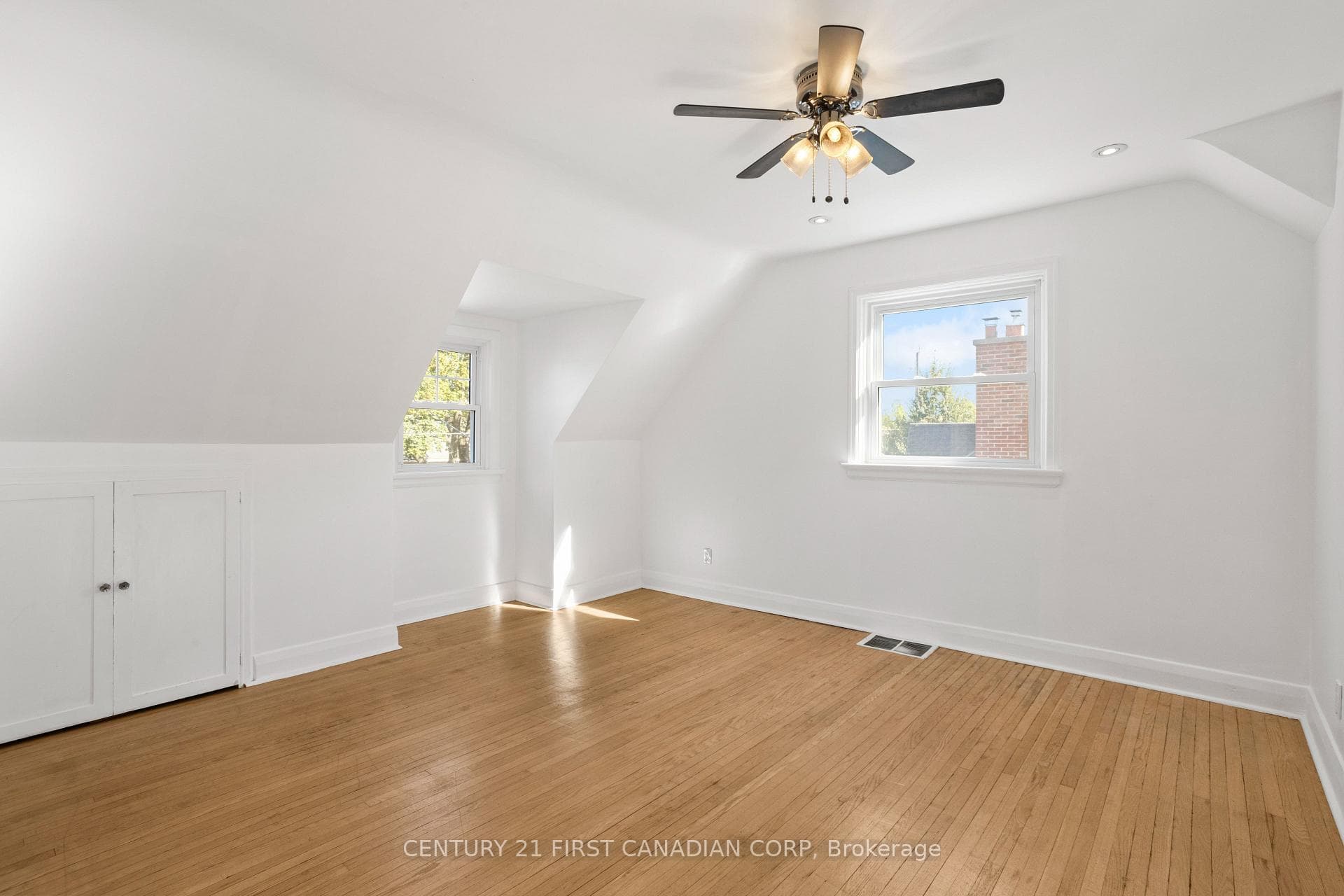 623 Wallace Street photo 21