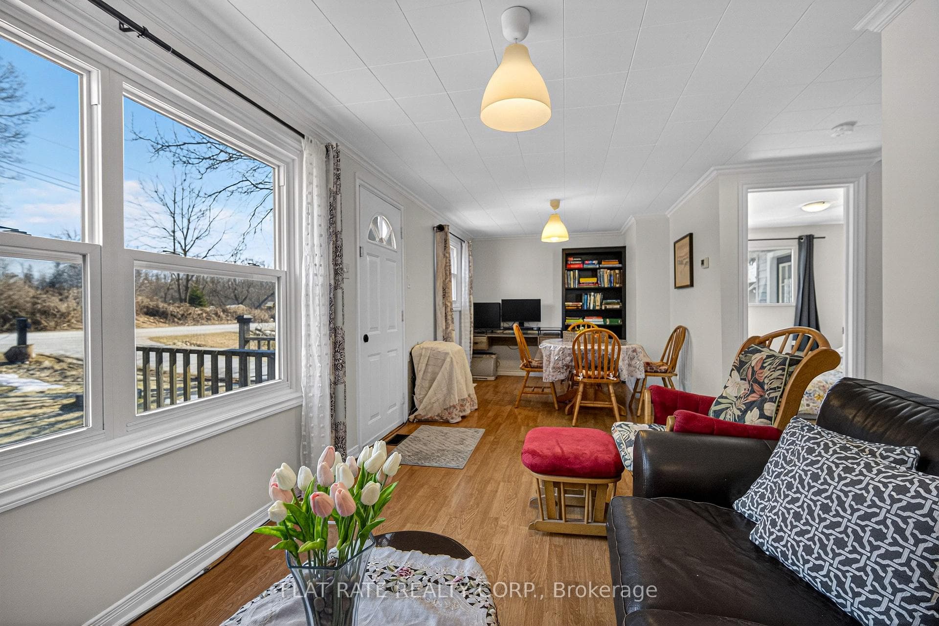 5418 Young Street photo 6
