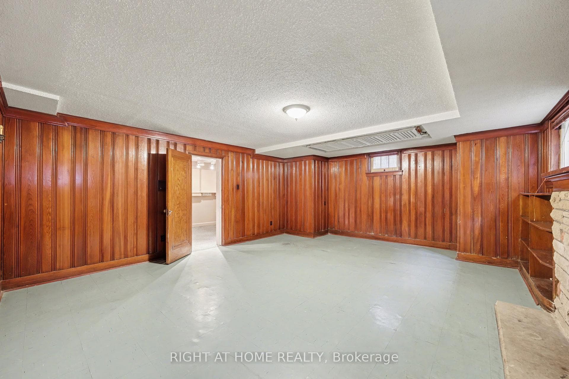 32 Hollywood Crescent photo 40