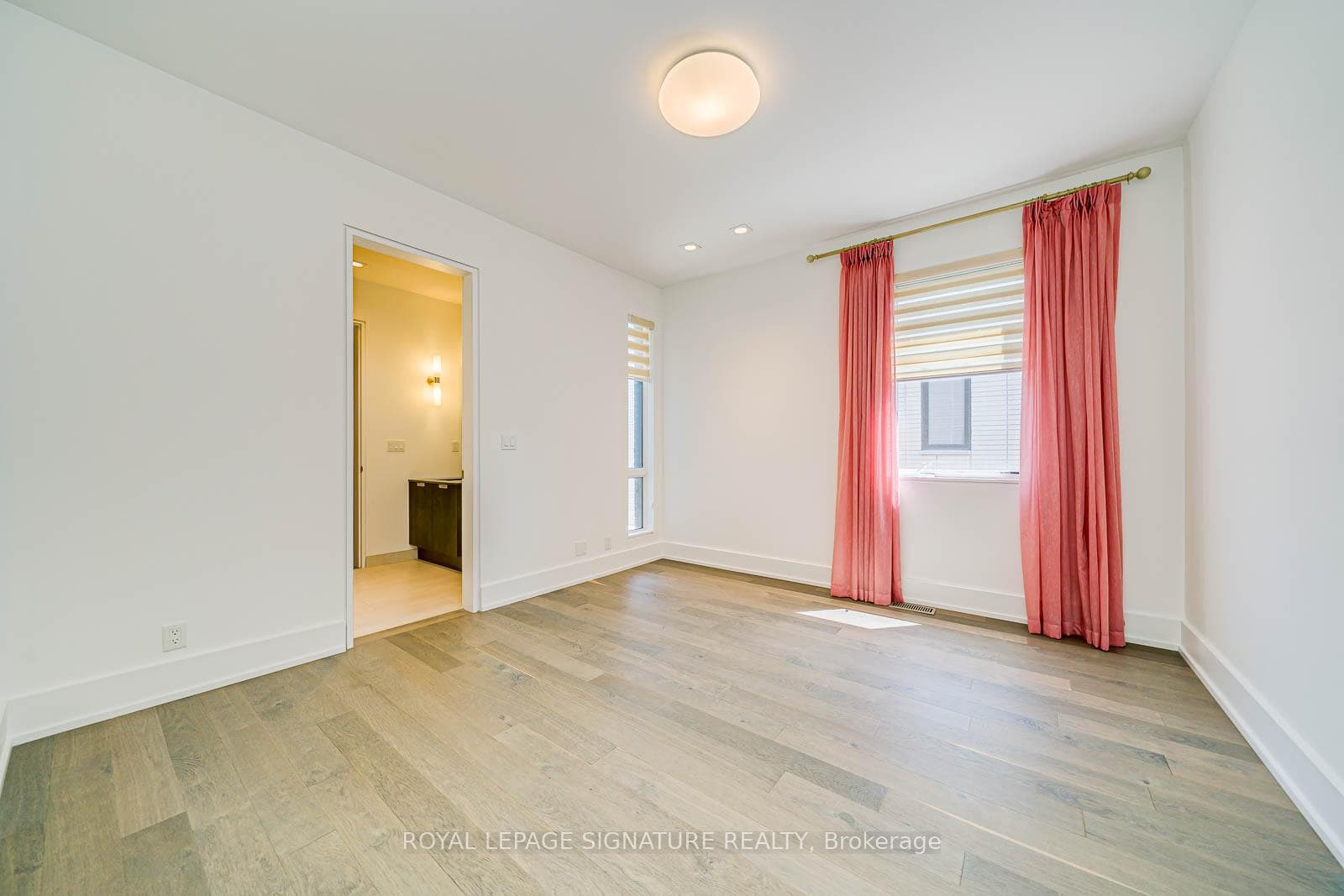50 Page Avenue photo 17