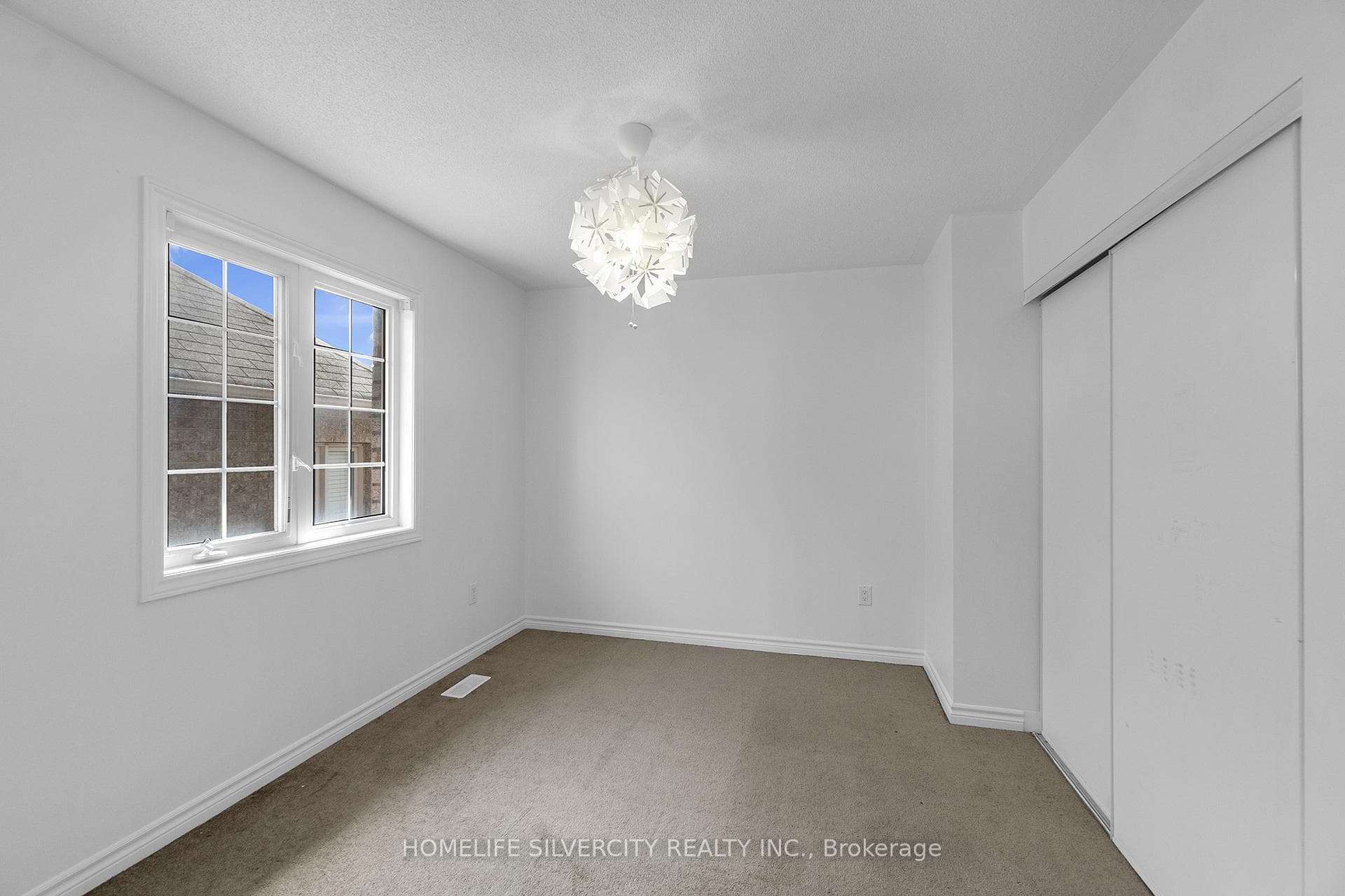 93 Education Road photo 22