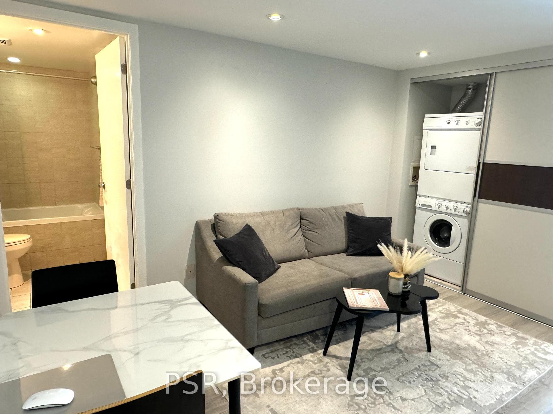 55 Stewart Street Unit 611 photo 13