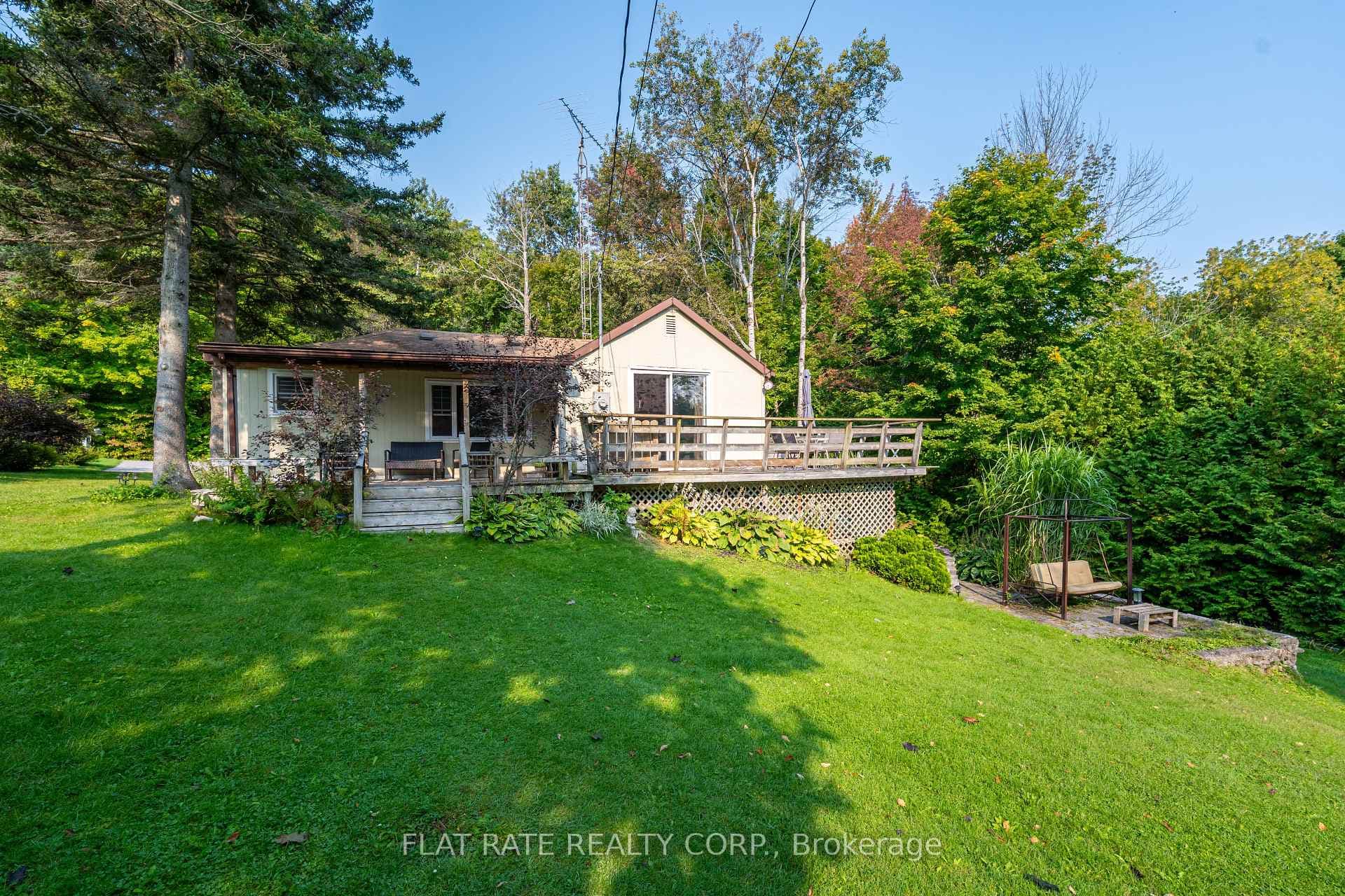 225 Arnott Drive photo 1