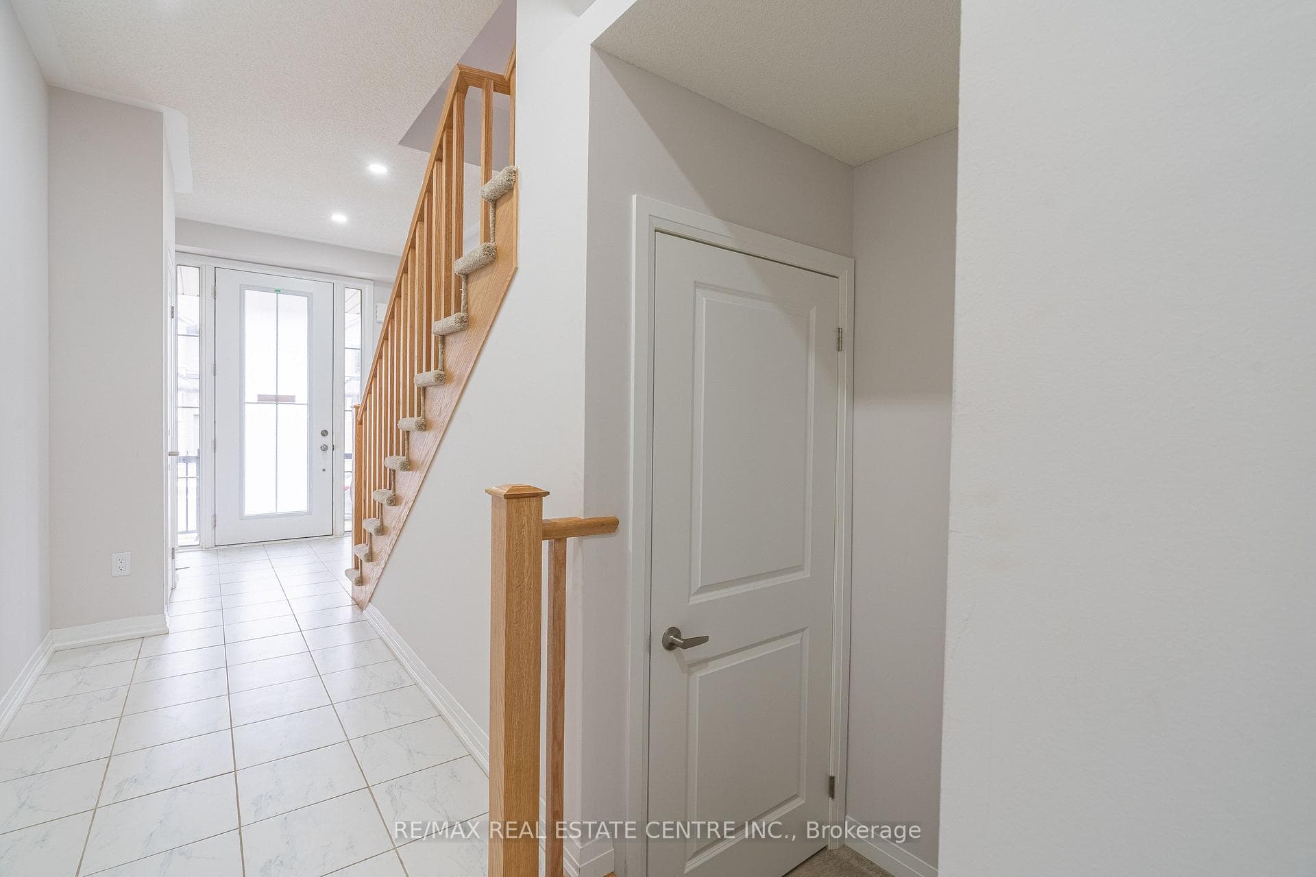 123 Freedom Crescent photo 7