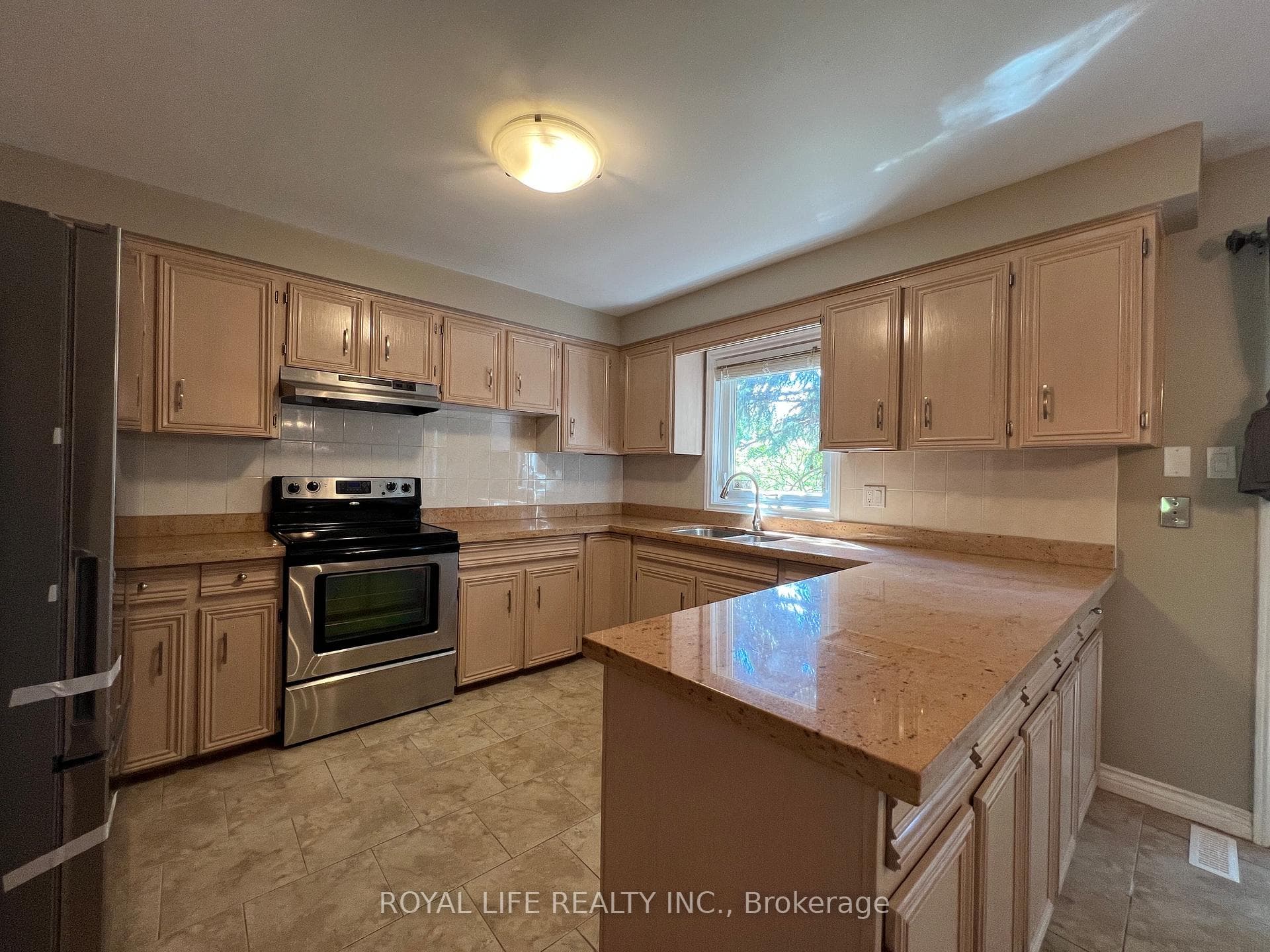 10 Saddletree Drive photo 8