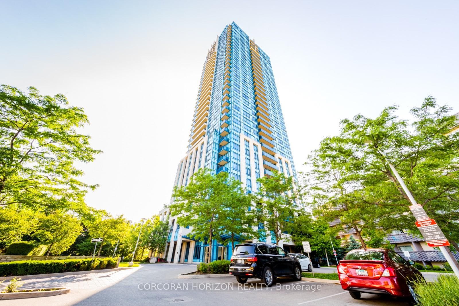 181 Wynford Drive Unit 1710 photo 1