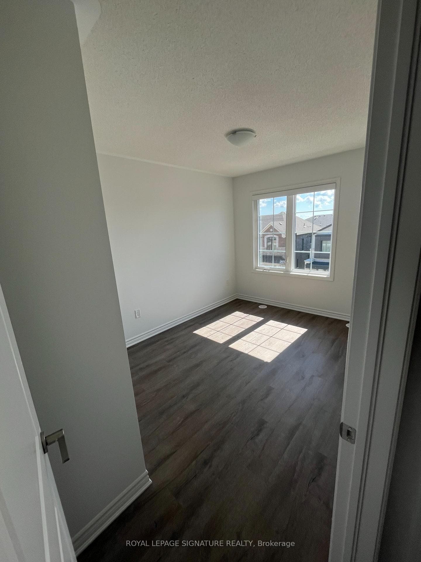 1259 Lily Crescent Unit 10 photo 6