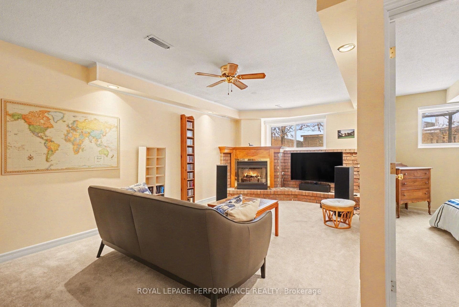 1104 Burgundy Lane photo 11