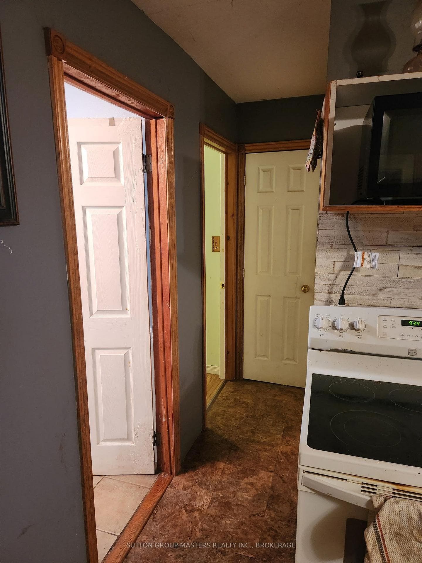 811 Pierces Lane photo 5