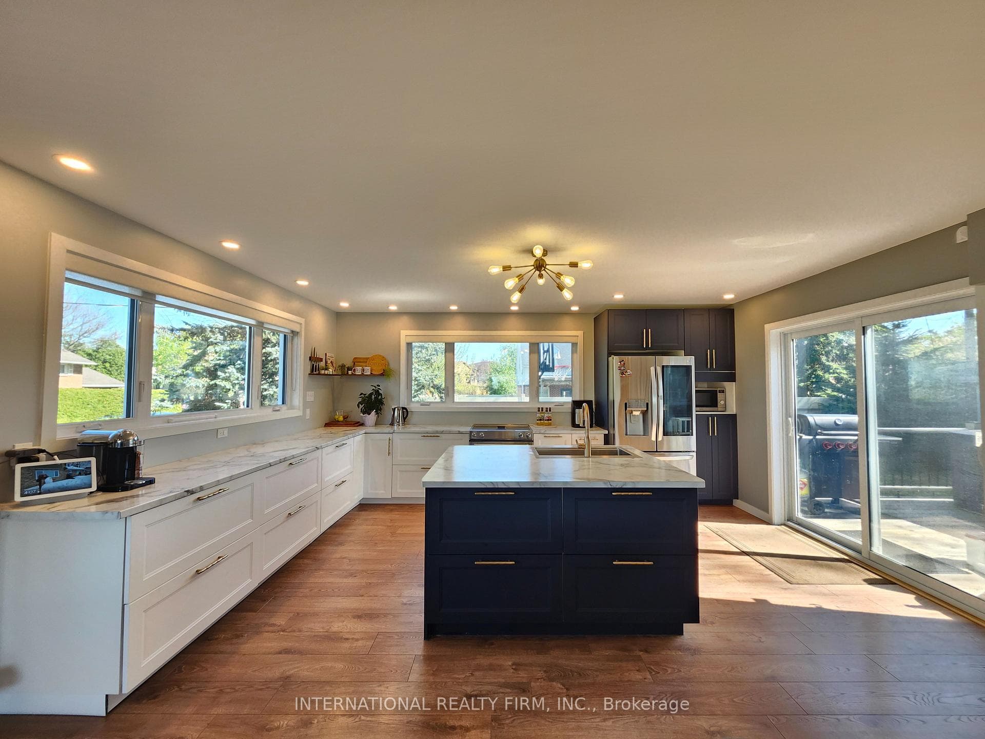 144 Baseline Road photo 6