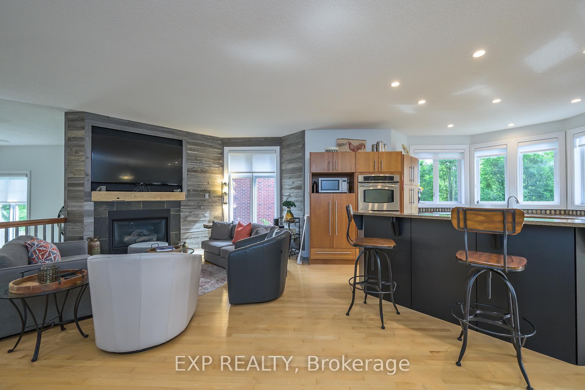 19 Meadowbrook Lane photo 25