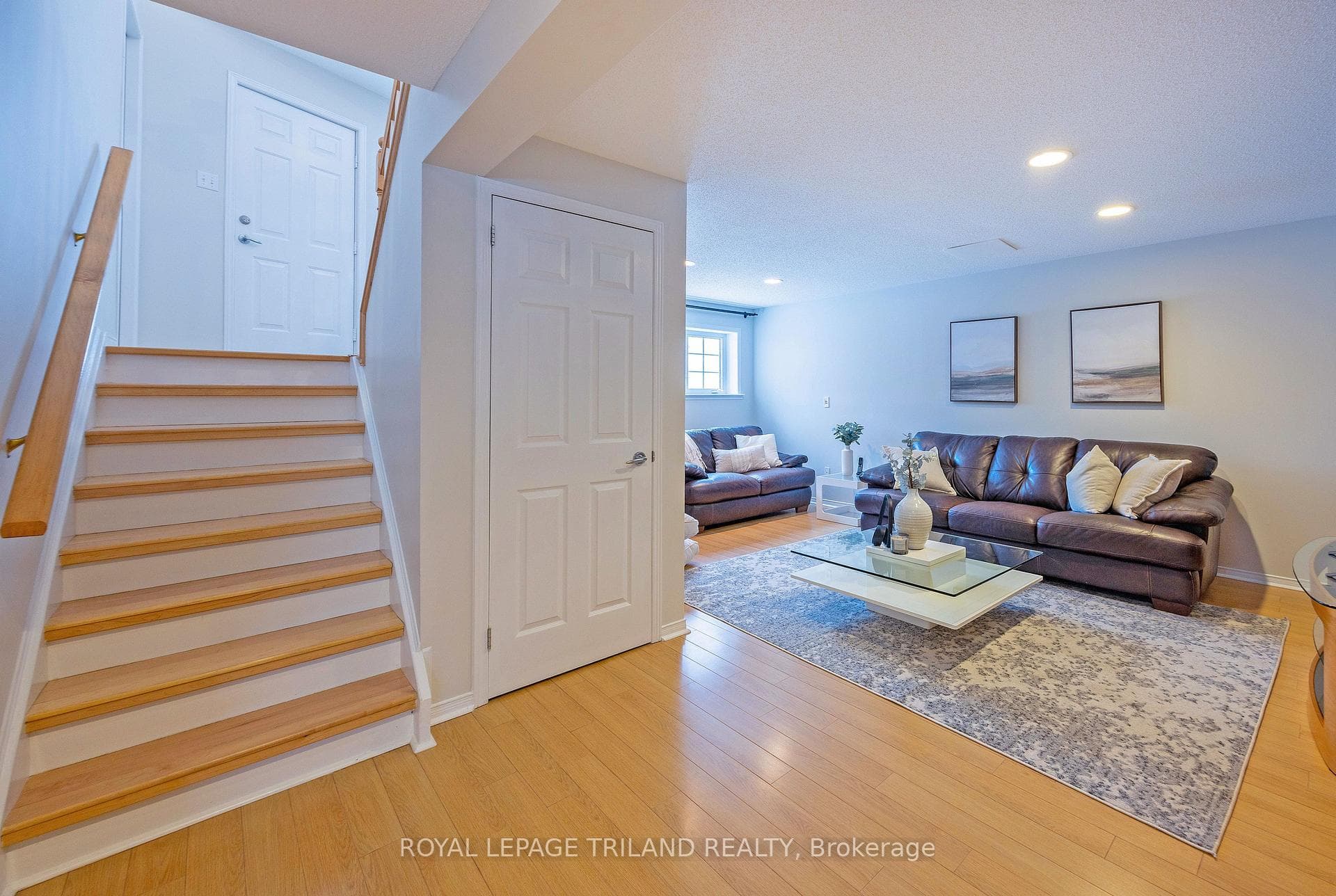 472 Talltree Crescent photo 20