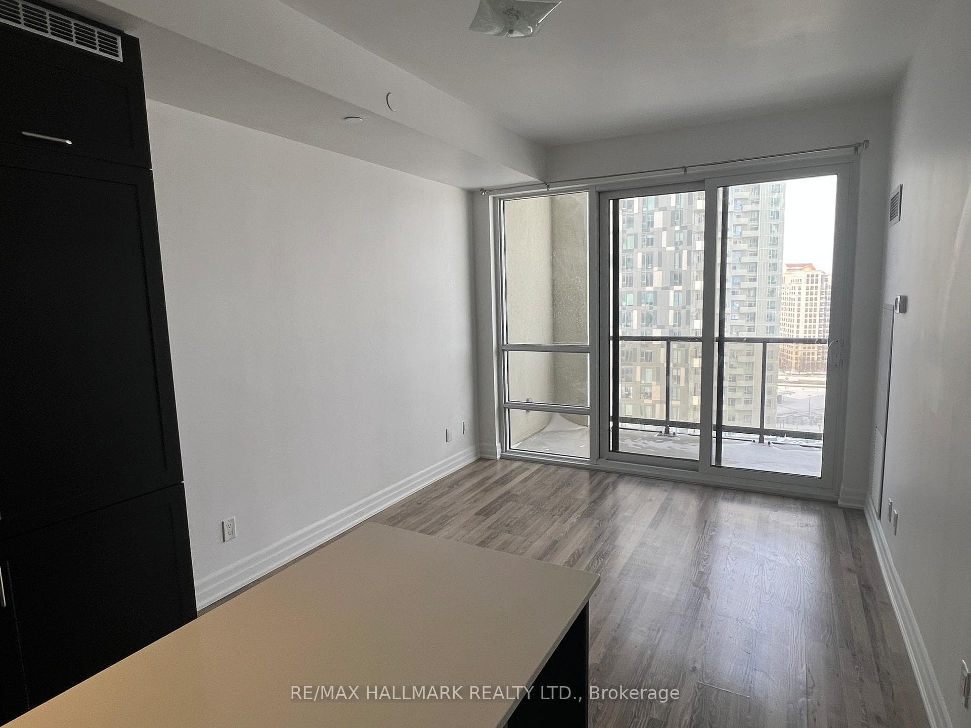 9085 Jane Street Unit 1603 photo 10