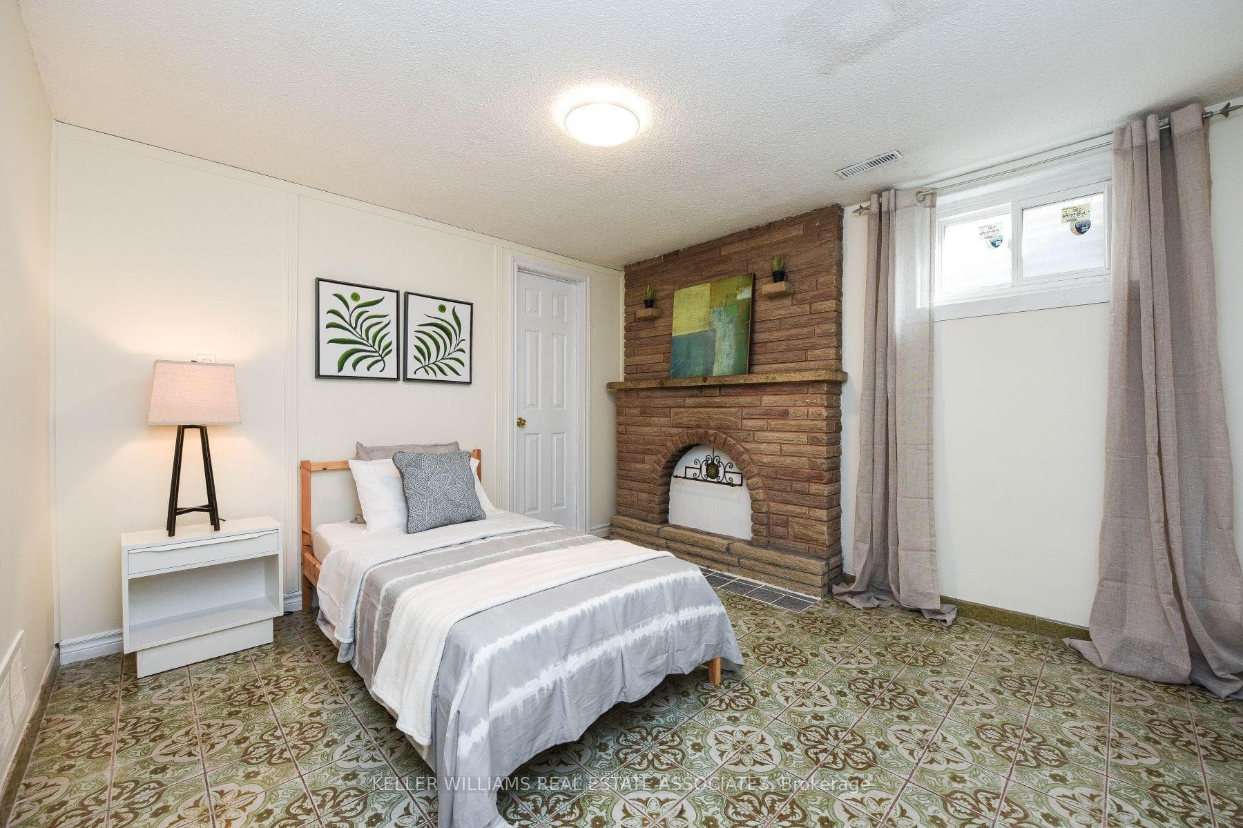 90 Professor's Lake Parkway Unit B photo 13