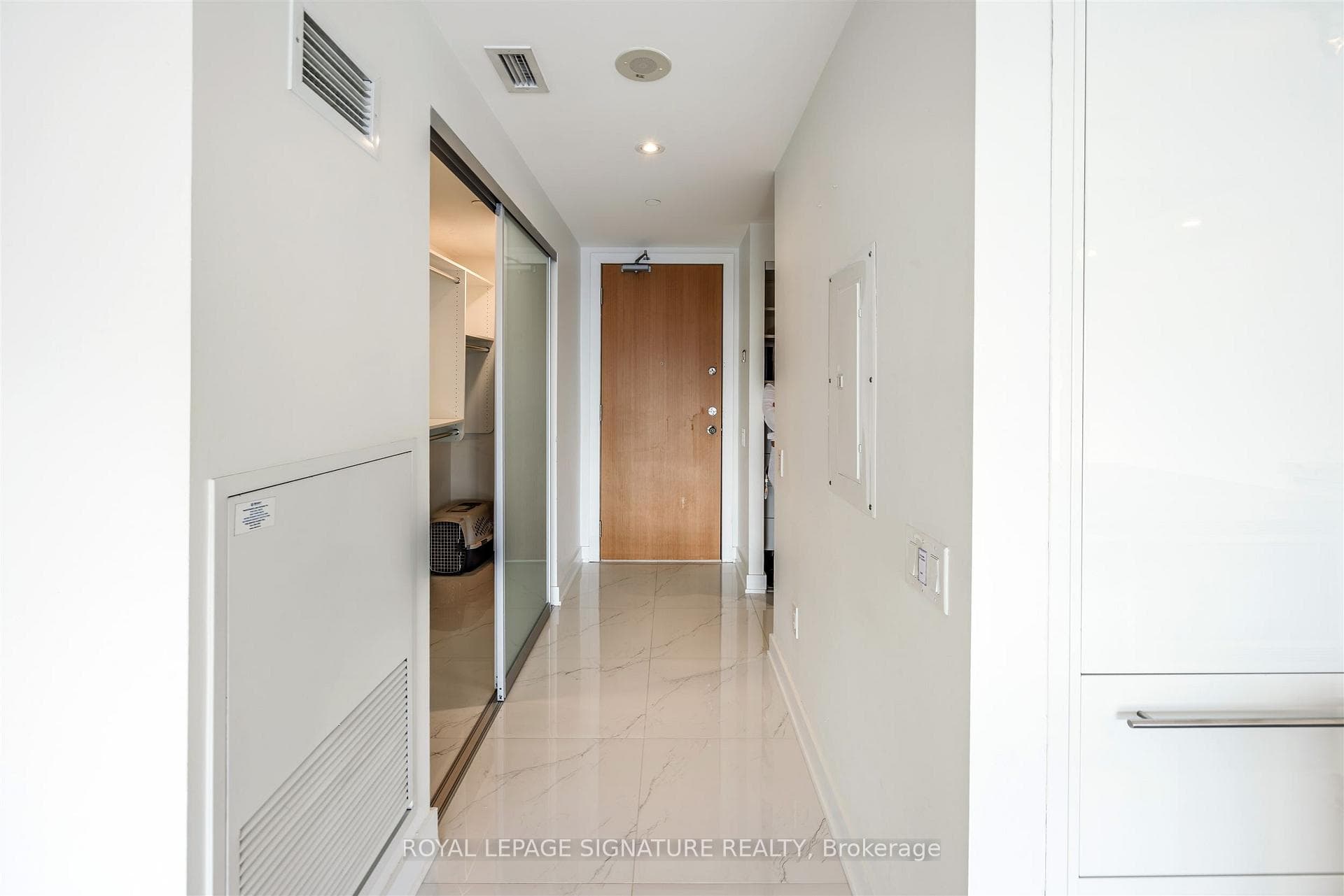 629 King Street Unit PH1404 photo 2