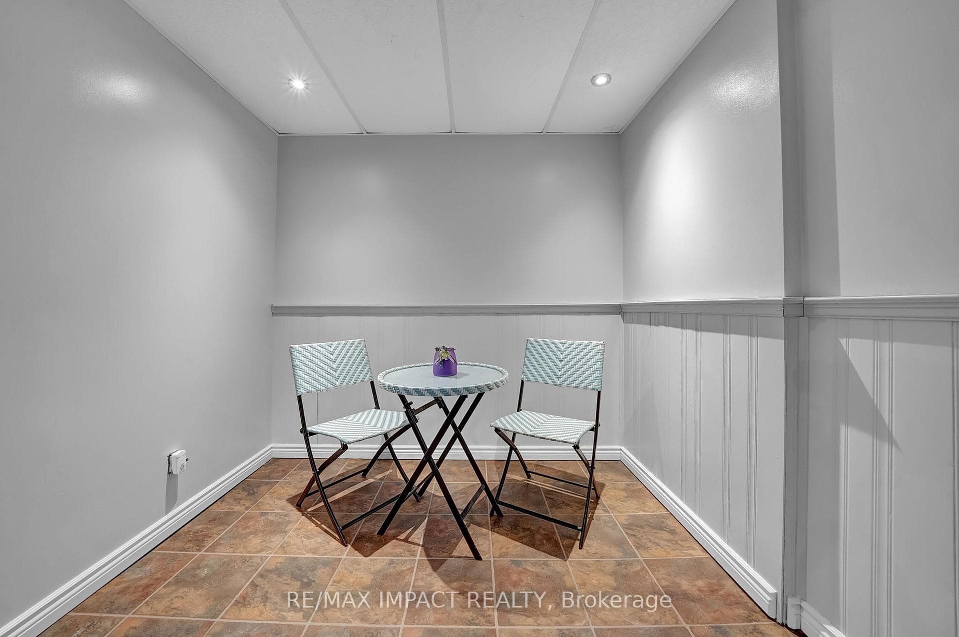121 Whitehead Road photo 26