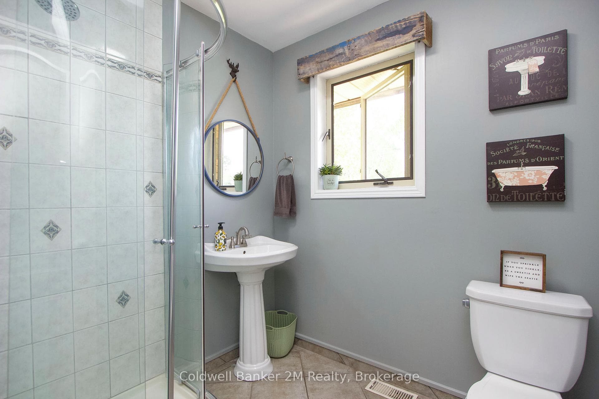 2890 Church Street photo 18