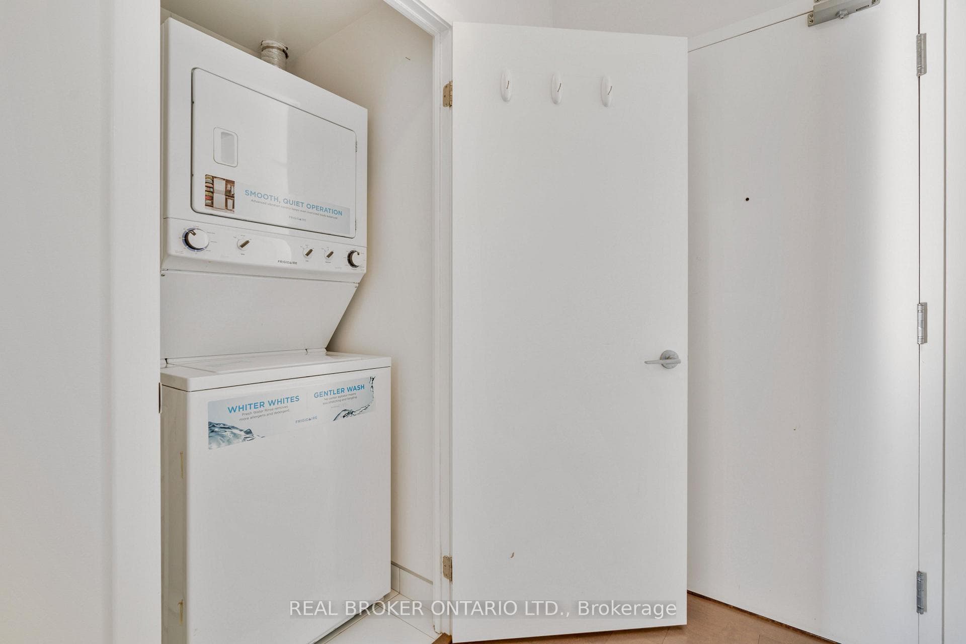 70 Forest Manor Road Unit 2708 photo 20