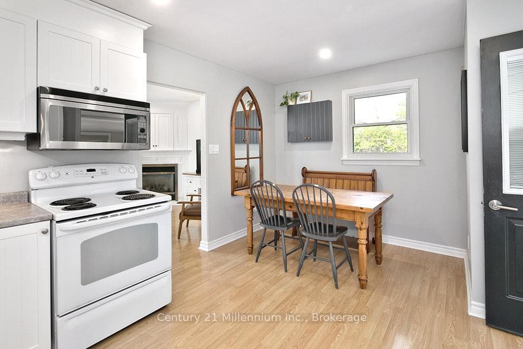 203 Aiken Street photo 18