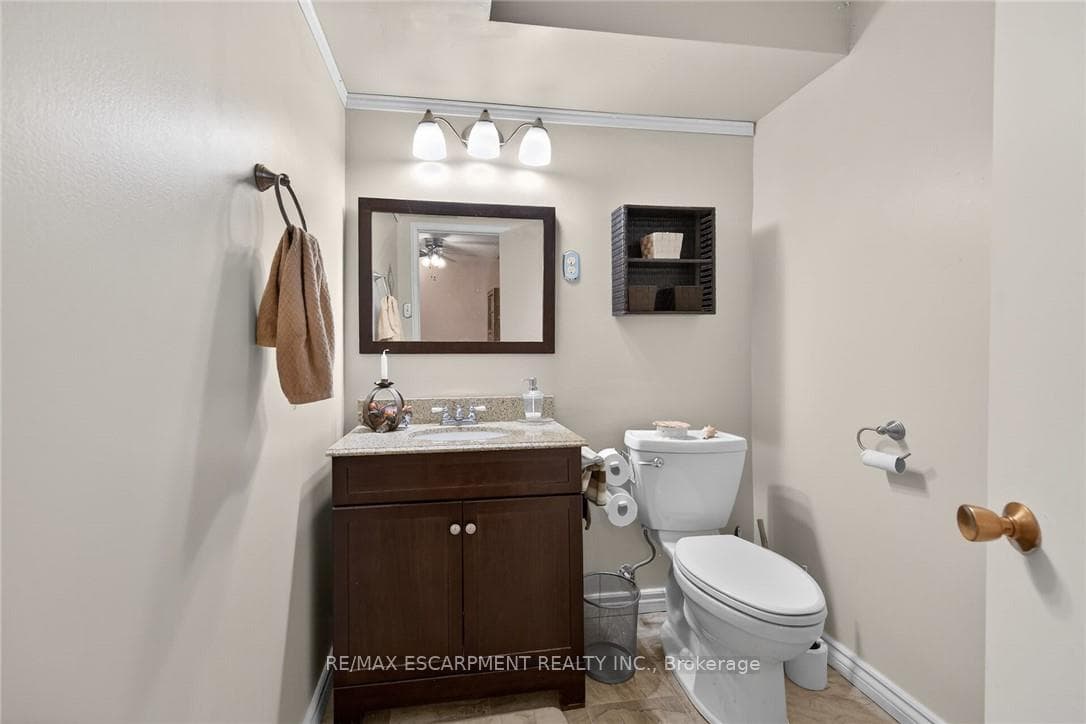 331 MacCrae Drive photo 31