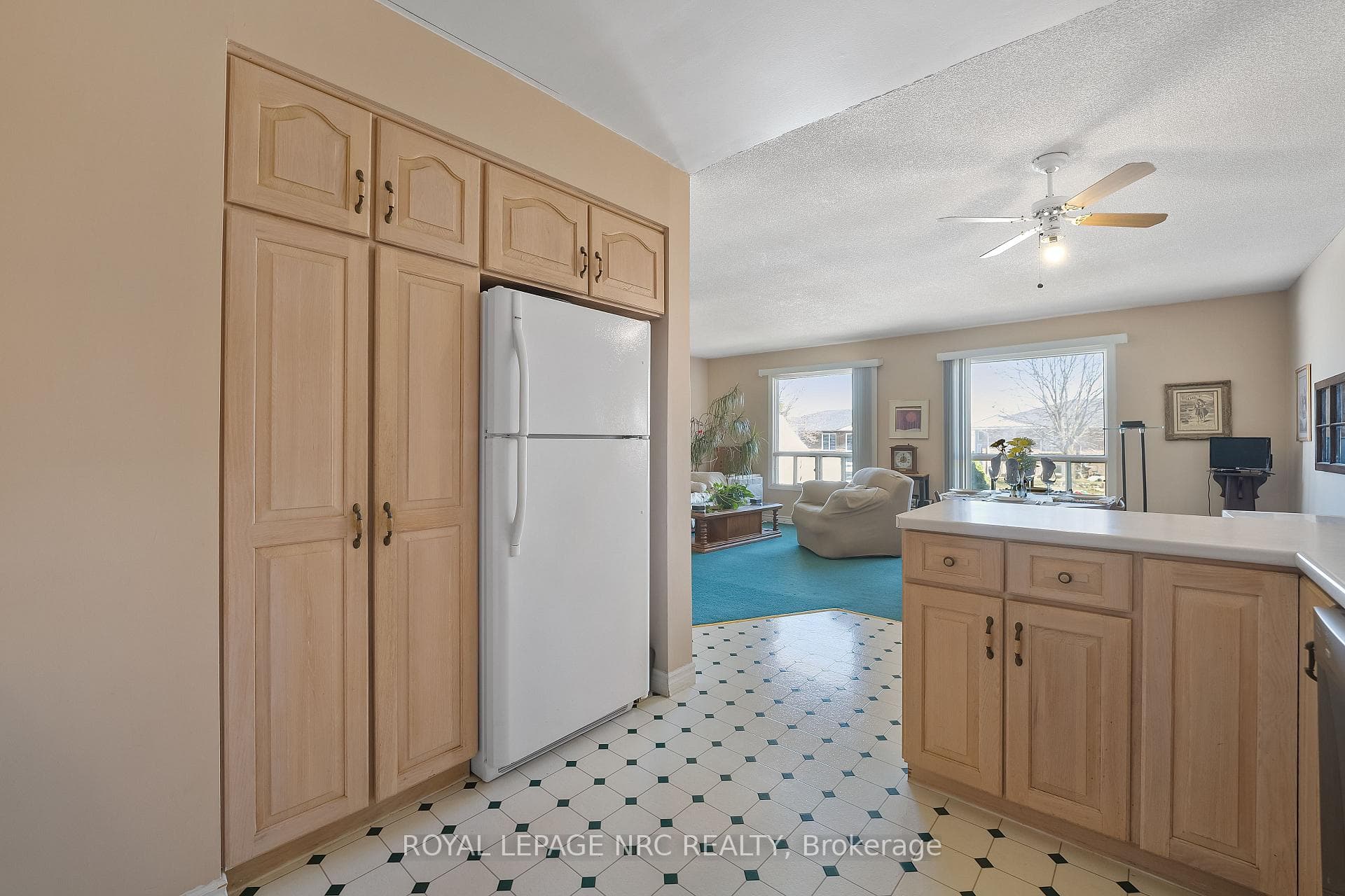 109 BARTLETT Street photo 6
