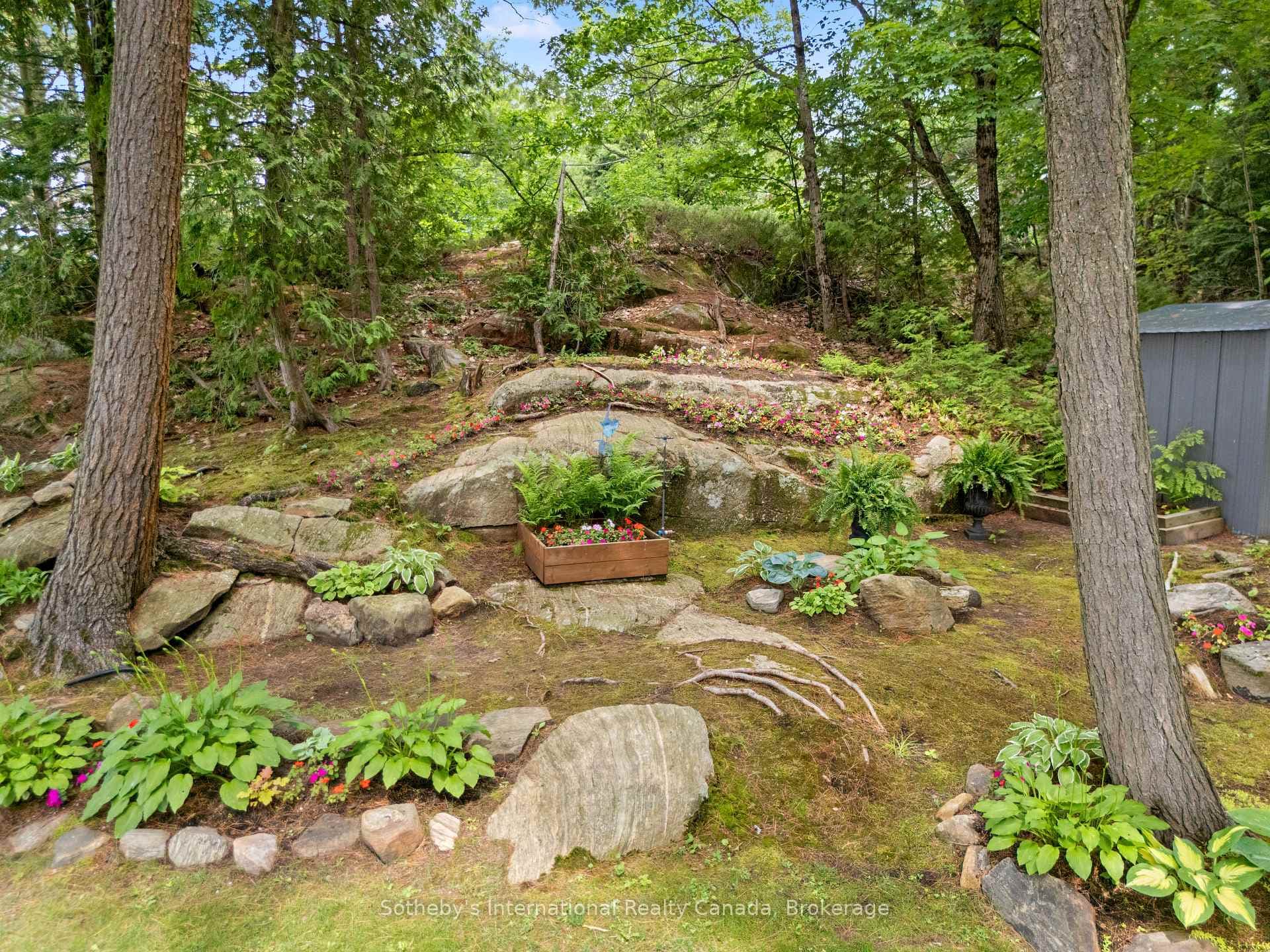 834 Eastshore Road photo 23
