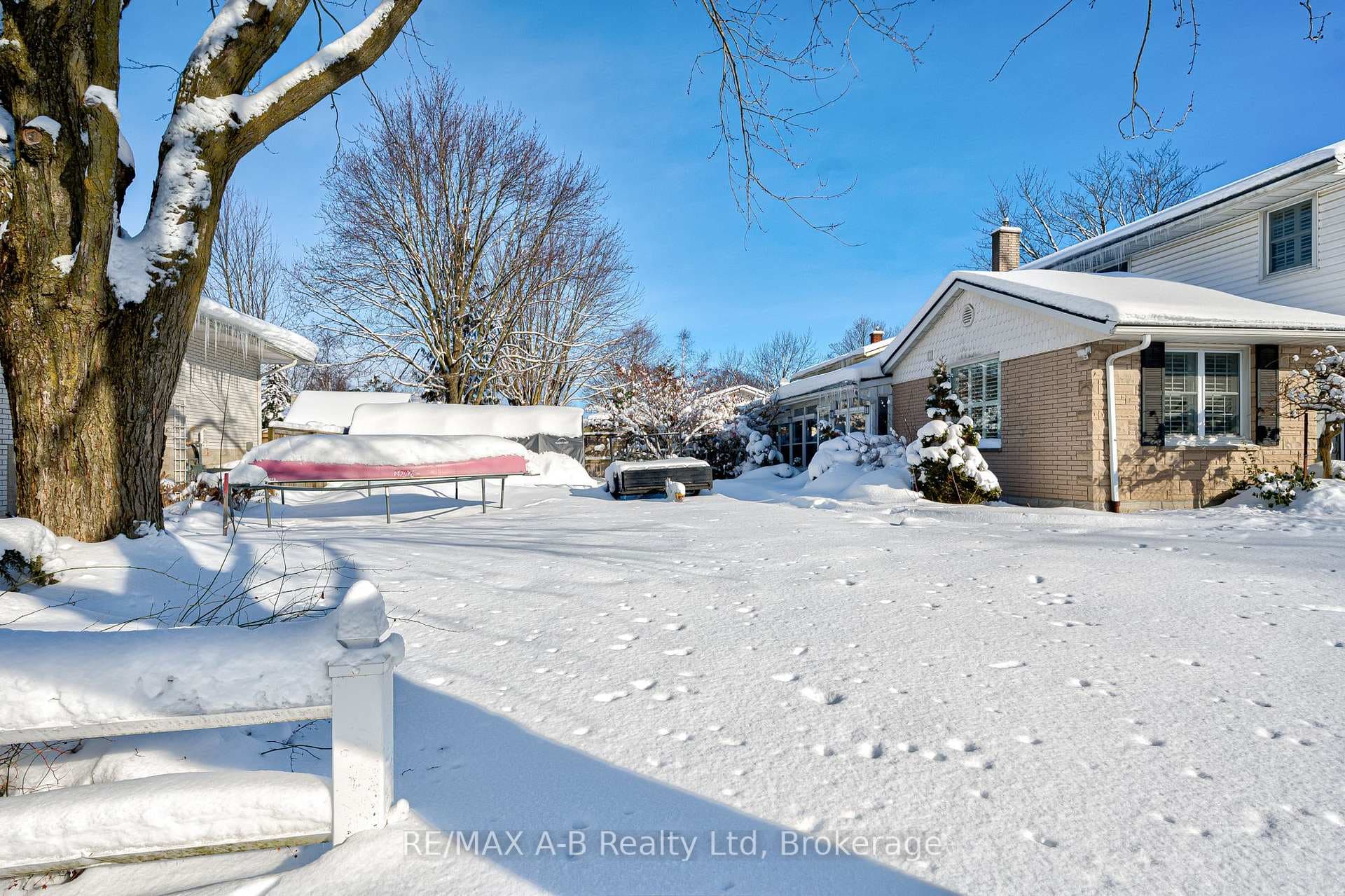248 Huntingdon Avenue photo 44