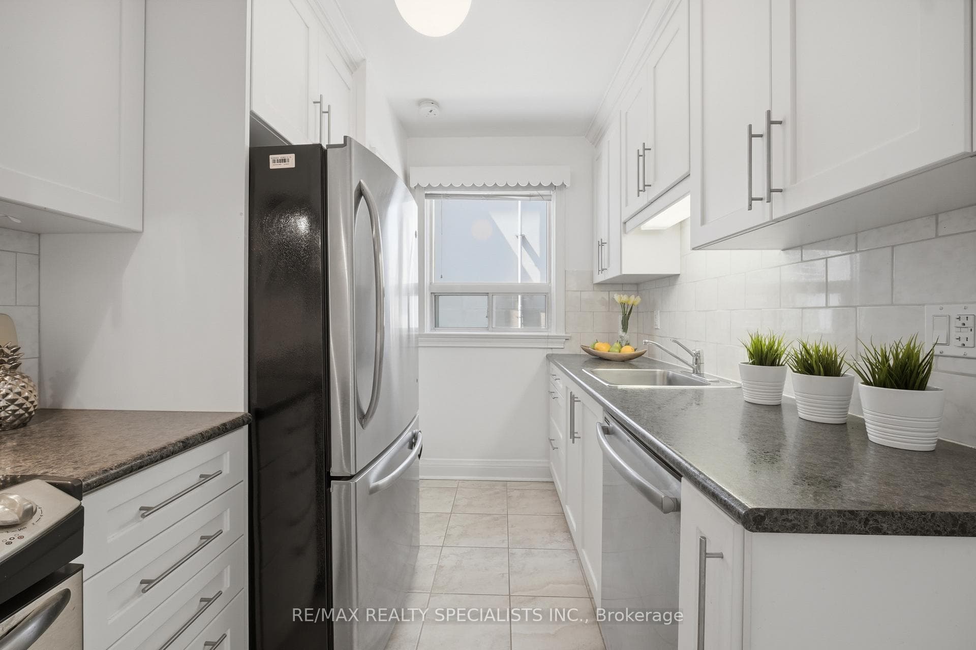15 Struthers Street photo 13