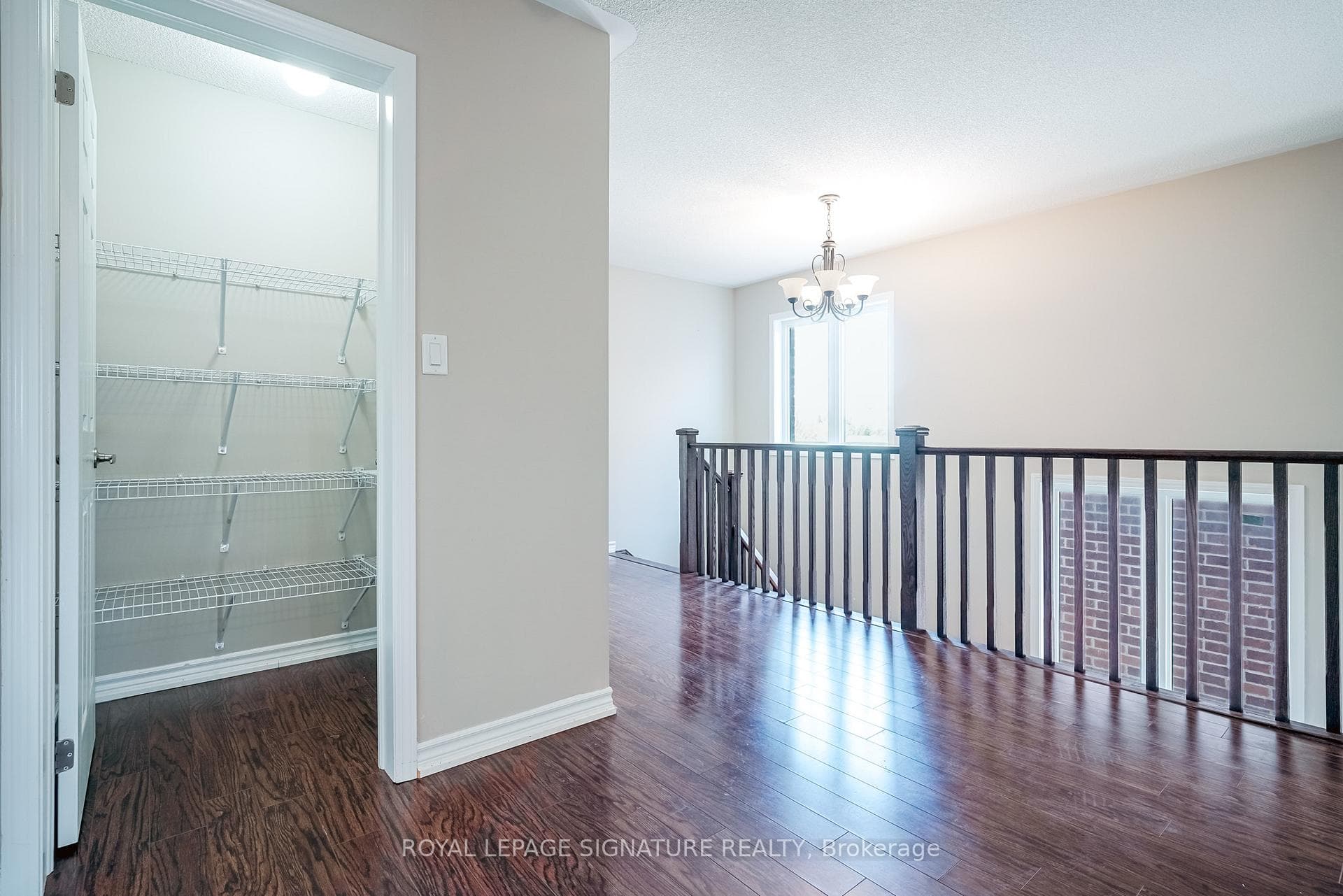 949 Kelman Court photo 11