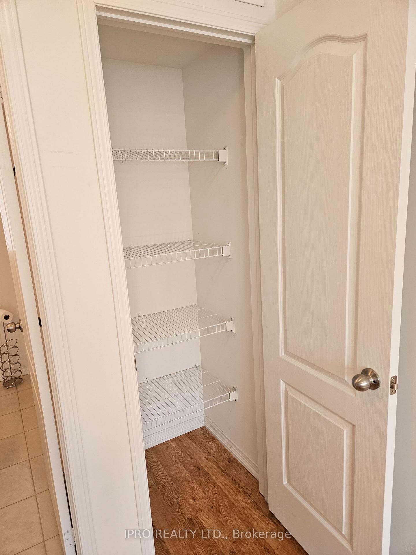 2480 Post Road Unit 28 photo 7