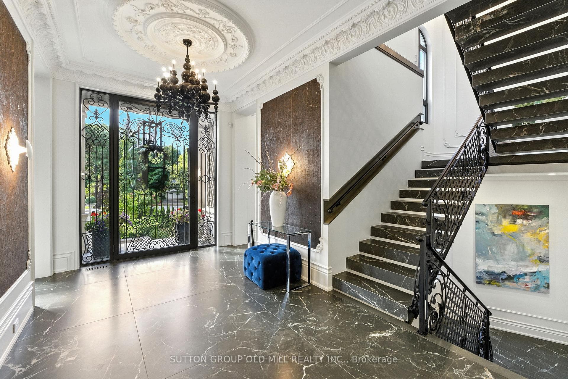 10 Hillavon Drive photo 3