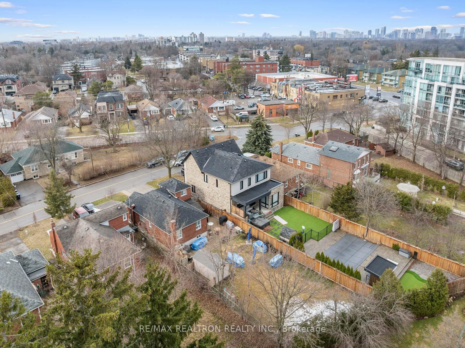 23 Allingham Gardens photo 30