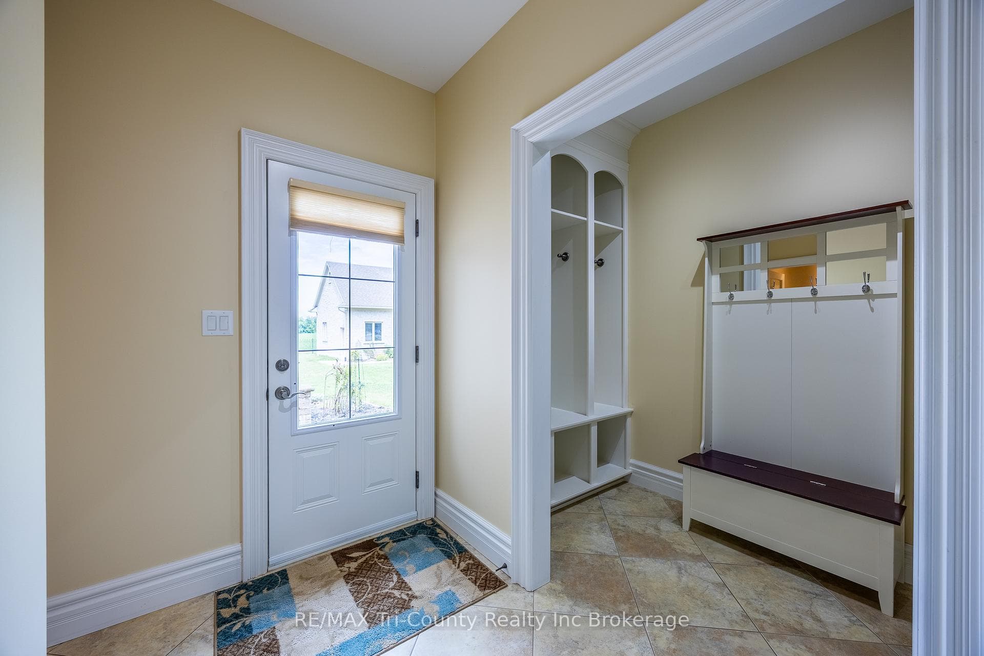 Mudroom/Clock room-access to patio & garage