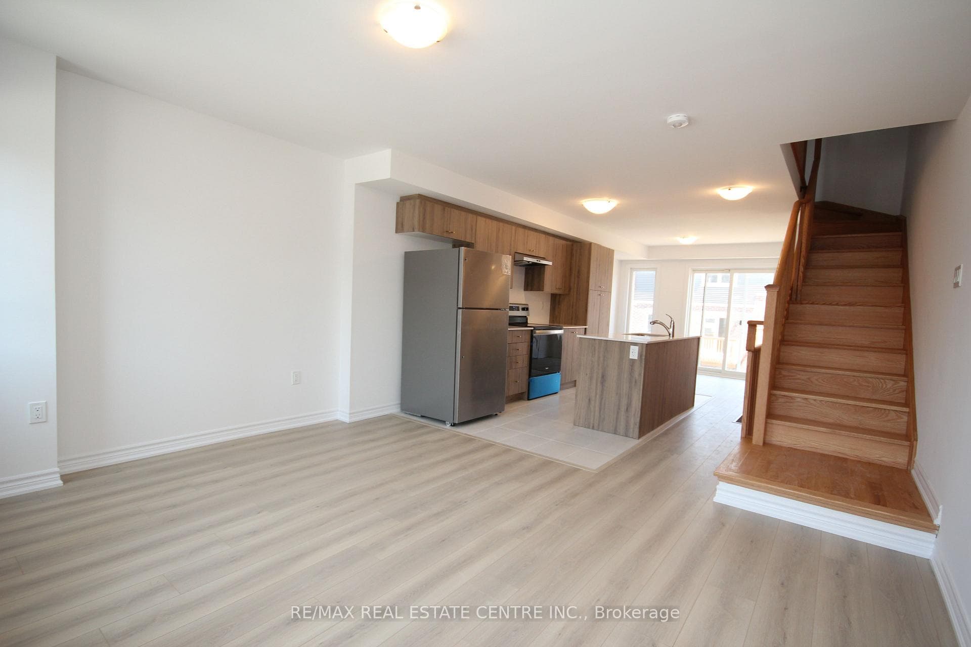 22 Wagon Lane photo 9