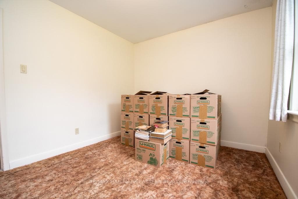 844 Philip Street photo 19